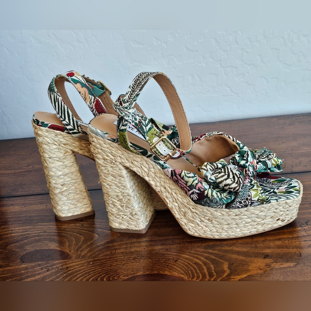 Steve Madden Women's Floral Platform Heels Sandals - Multicolor Size 8 & 9 NWOB
